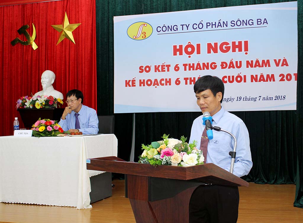 Ông Đinh Châu Hiếu Thiện - Chủ tịch Hội đồng quản trị phát biểu tại Hội nghị